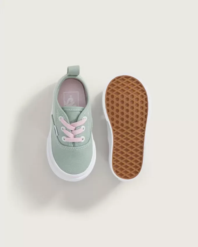 Chaussure authentique pour tout-petit