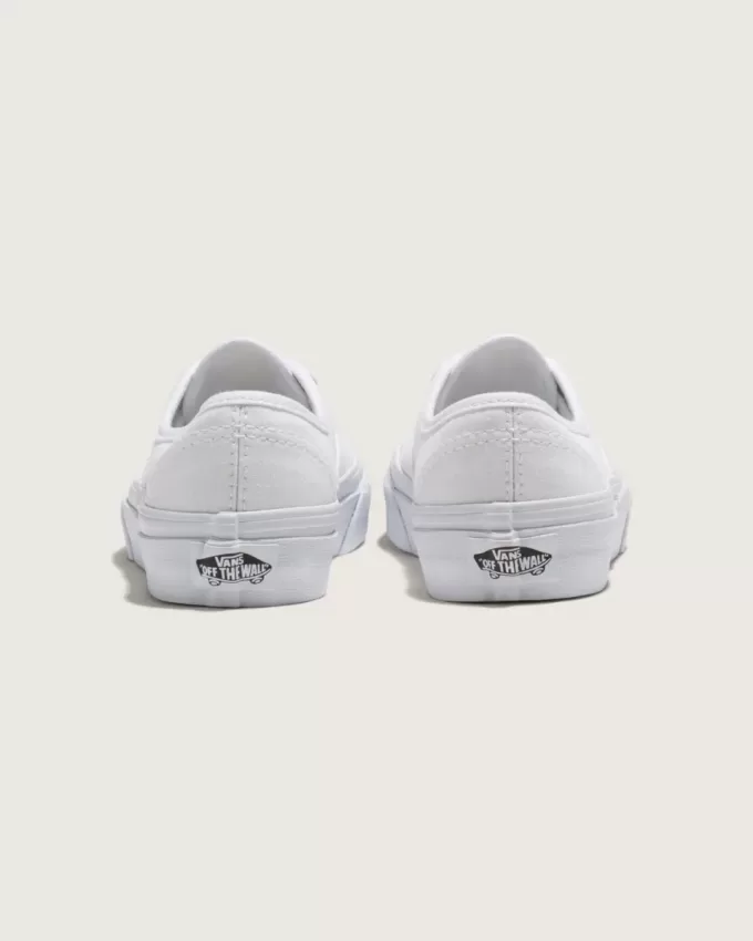 Chaussures authentiques pour petits enfants