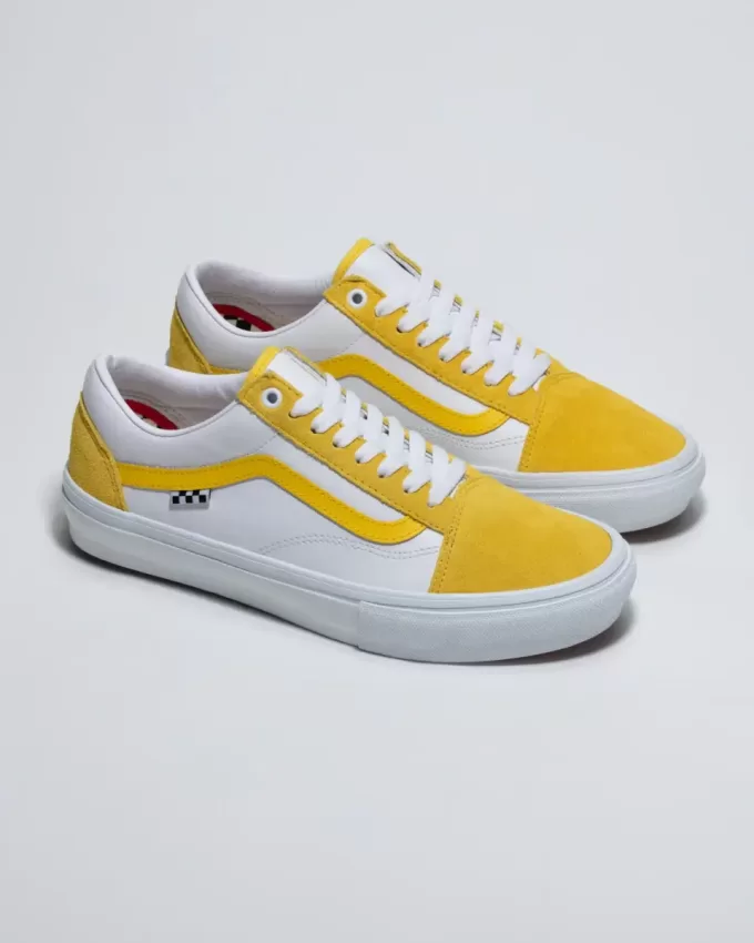 Chaussures de skate en cuir Customs Old Skool