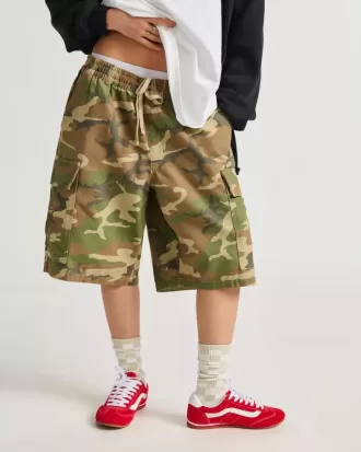 Short ample Range Cargo 22 »