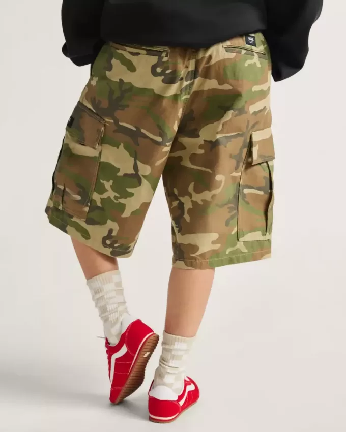 Short ample Range Cargo 22 »