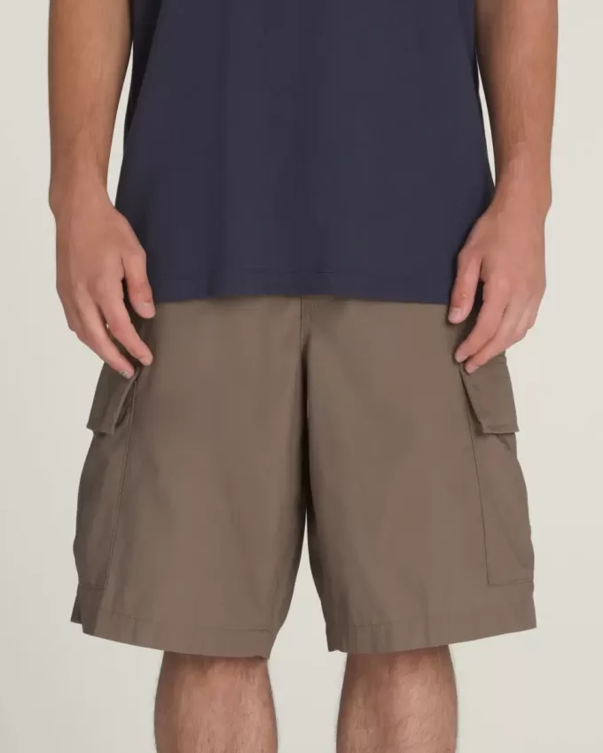 Short ample Service Cargo 22 »